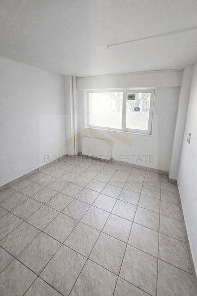 Mihai Bravu, spatiu de inchiriat, parter, ideal manichiura, masaj, birou.